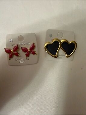 Gold Heart Black Enamel Stud Earrings - Women Accessories